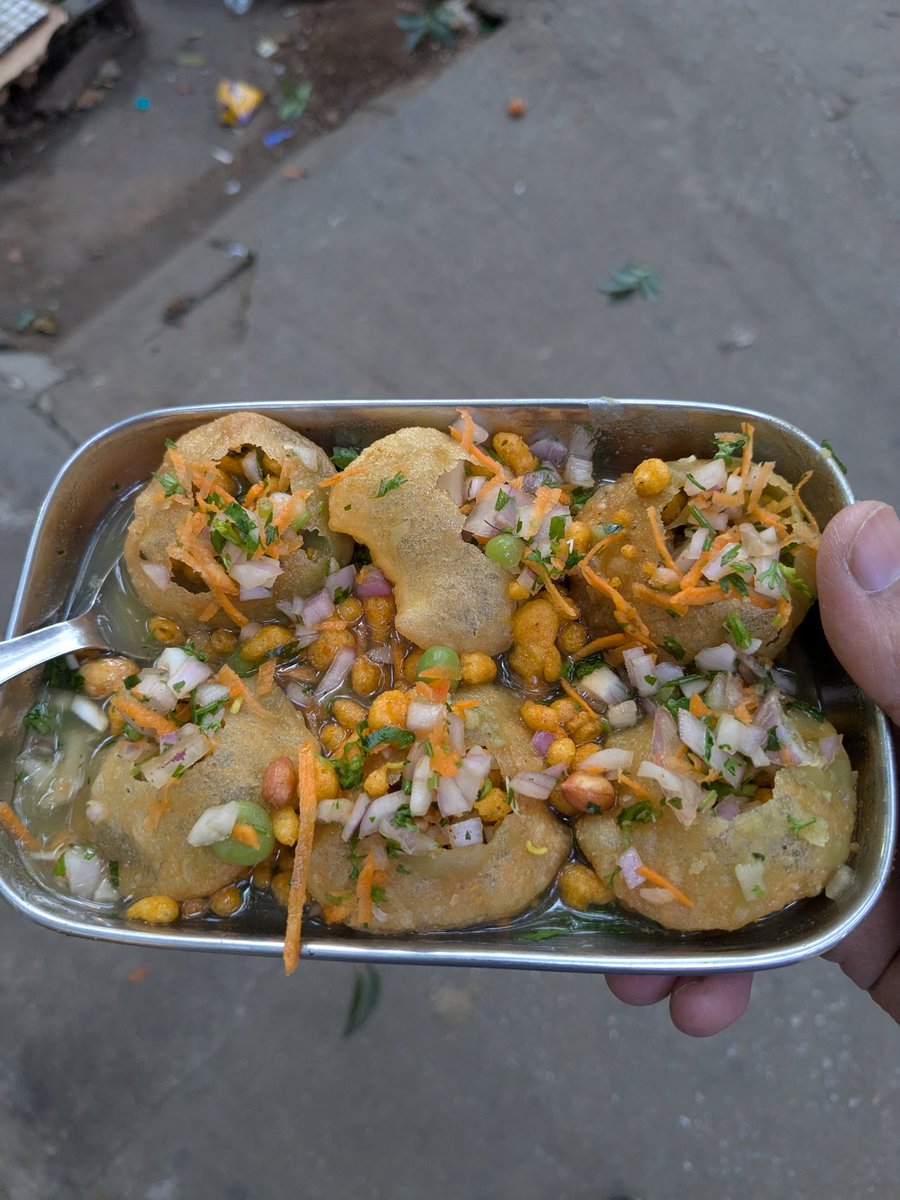 Bangarpete Pani Puri 😋

📌 - Jayanagara 4th block, Bengaluru