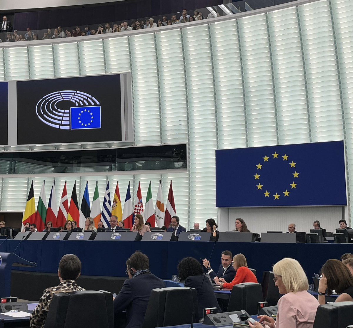 nzingaretti's tweet image. Arrivato in Parlamento a Strasburgo. Situazione grave e agenda fitta: Gaza, vertice Nato, Iran, guerre. I governi europei devono muoversi, si torni alla diplomazia e al protagonismo della politica
