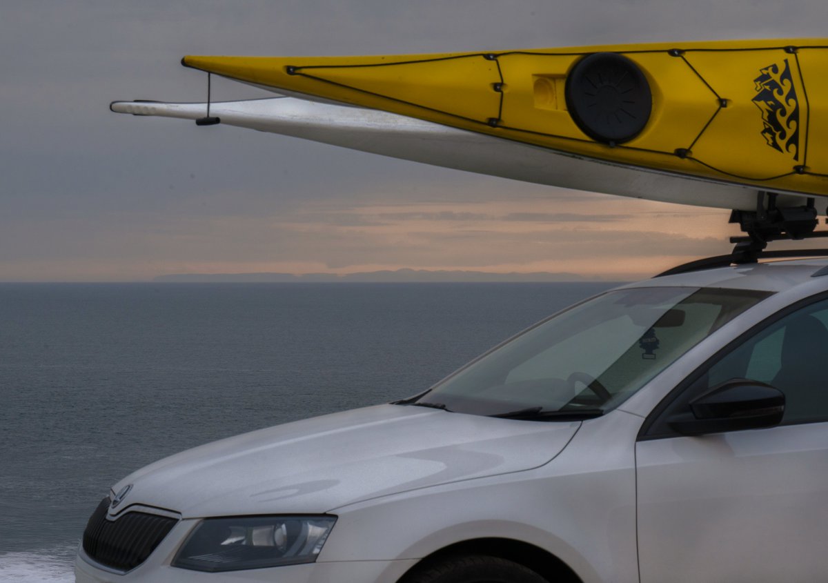 david_gange's tweet image. Finally, two years after getting robbed, have bought a car &amp;amp; sea kayak. Just in time to head North for some talks (Lyth Arts Centre tomorrow, St Magnus Festival in Orkney on Sat). But first, out to sea: feels so good to be followed by seals &amp;amp; dodging arctic skuas once again.