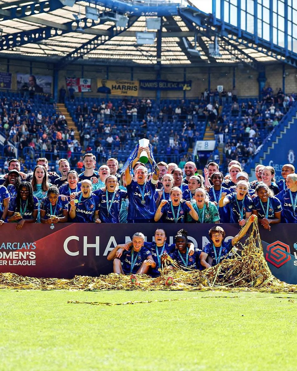 🚨 OFFICIEL ! La Women's Super League s’élargit à 14 équipes à partir de la saison 2026‑27 ! 🏆🇬🇧  

Un barrage entre le 3ème de WSL2 et le dernier de WSL sera organisé l’année prochaine.

📉 Le format dès 2026‑27 : un club relégué automatiquement + un barrage pour