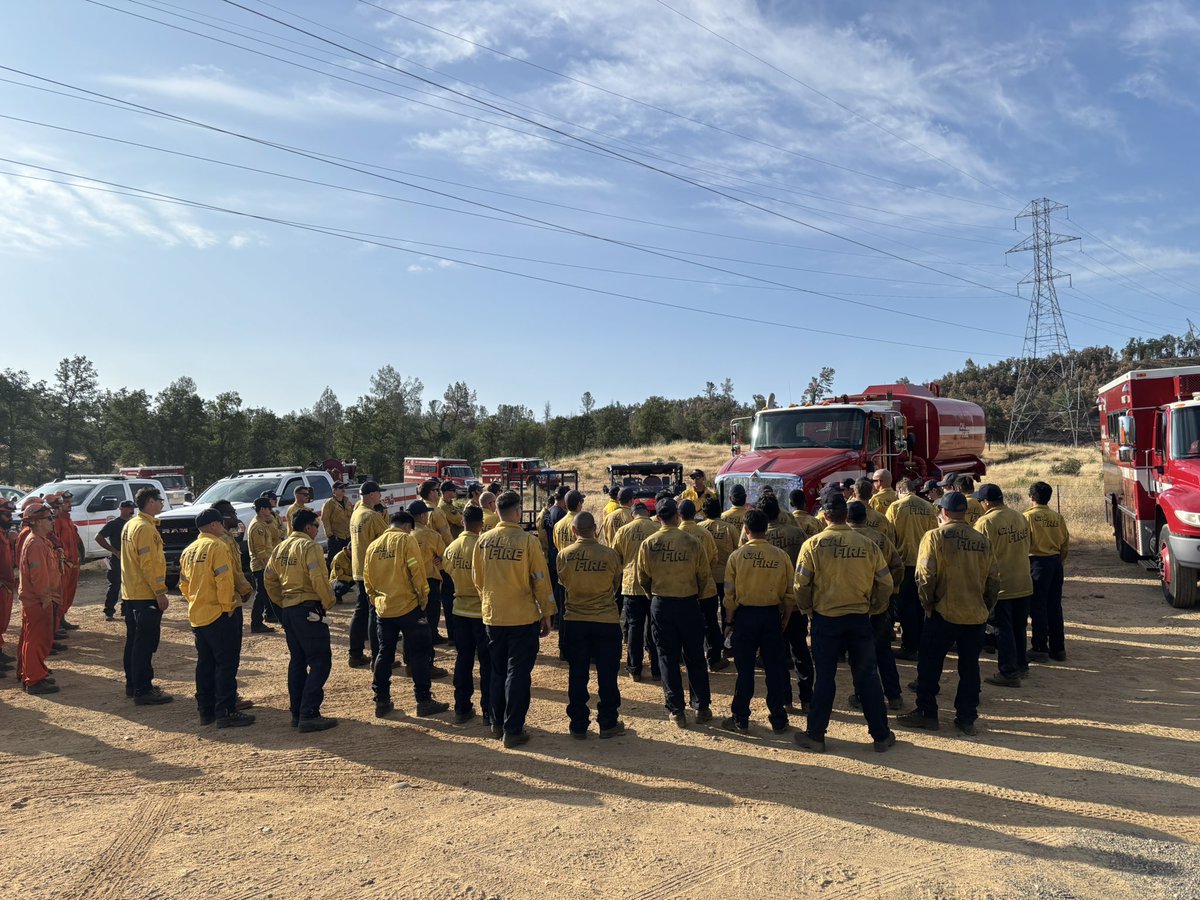 CAL FIRE Shasta-Trinity Unit/Shasta County FD tweet media