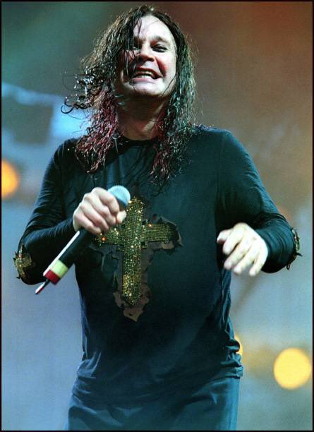 TheOzzFest's tweet image. June 2002
@OzzyOsbourne at OzzFest ‘02. 19 days until Back To The Beginning: Ozzy’s Final Bow