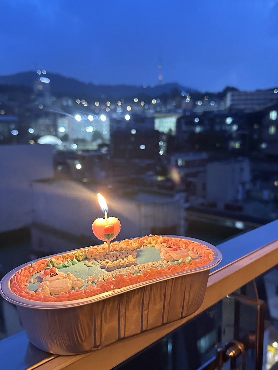 achaowokk's tweet photo. 2 주년을 축하합니다💓💓💓
앞으로도 당신을 사랑할 것입니다.
I will love you for a long time👼🏻

#준면 #김준면 #金俊勉 https://t.co/oC8teAqQip