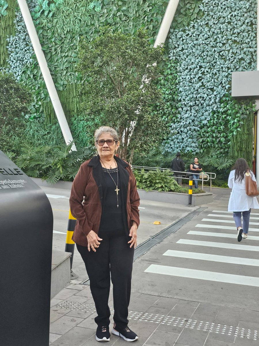 Aqui é no complexo Santa casa... Indo fazer os meus exames...Bom dia! Meus maravilhosos amigos e amigas virtuais do X )))... Amém e salve Maria!! Em Porto Alegre RS....!!