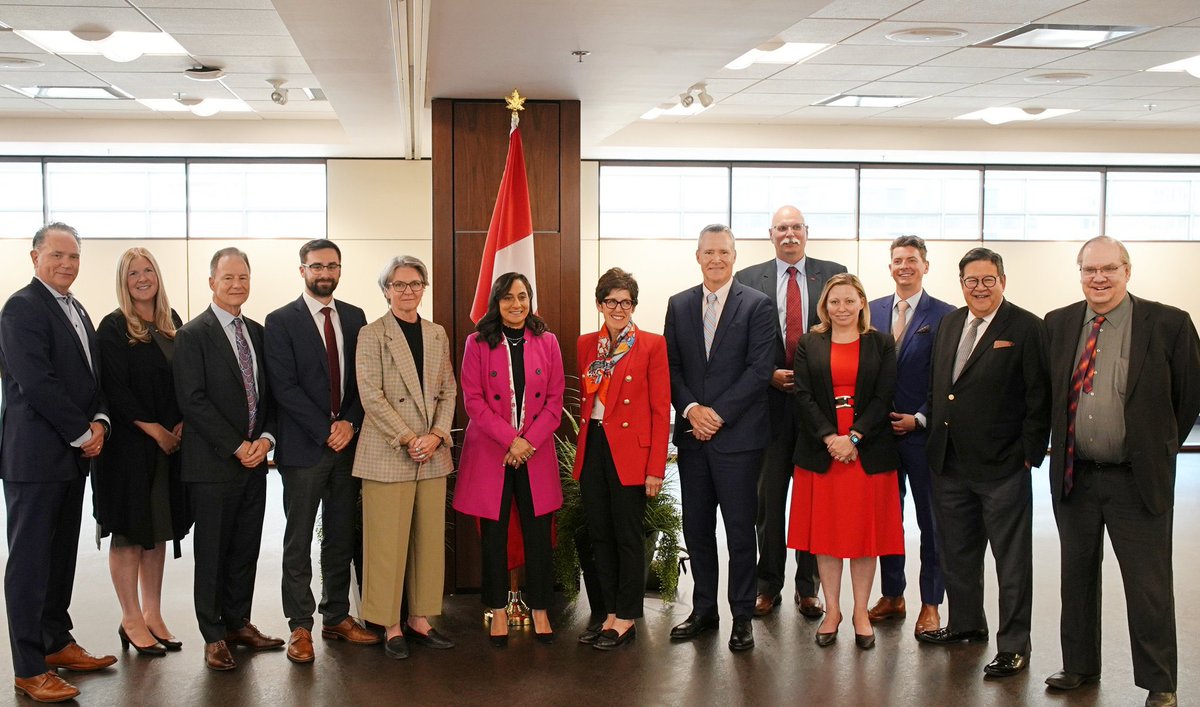 Heather Exner-Pirot (@exnerpirot) on Twitter photo It was my privilege to meet with 🇨🇦 Foreign Affairs Minister <a href="/AnitaAnandMP/">Anita Anand</a> with a formidable group of Alberta thought leaders. This government is much more open to consultation than the previous and with more voices amd perspectives we can develop better energy foreign policy. It was my privilege to meet with 🇨🇦 Foreign Affairs Minister <a href="/AnitaAnandMP/">Anita Anand</a> with a formidable group of Alberta thought leaders. This government is much more open to consultation than the previous and with more voices amd perspectives we can develop better energy foreign policy.