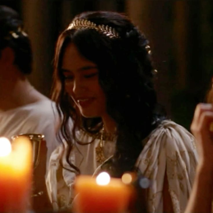antlerituals's tweet image. under your spell — a lottienat smau
in which lottie receives an order through her etsy shop to put a love spell on herself by none other than her highschool crush, nat