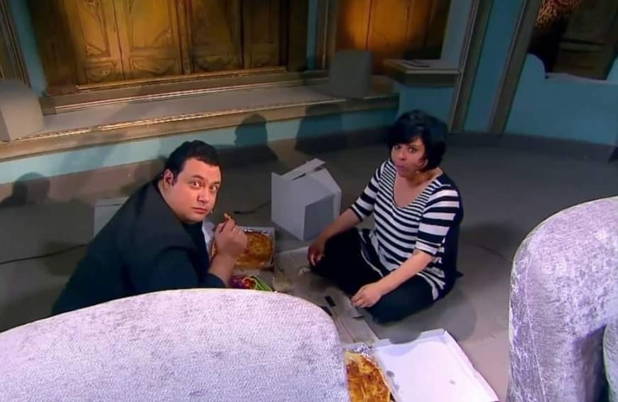 الدرونز وهي معدية فوق عُمان