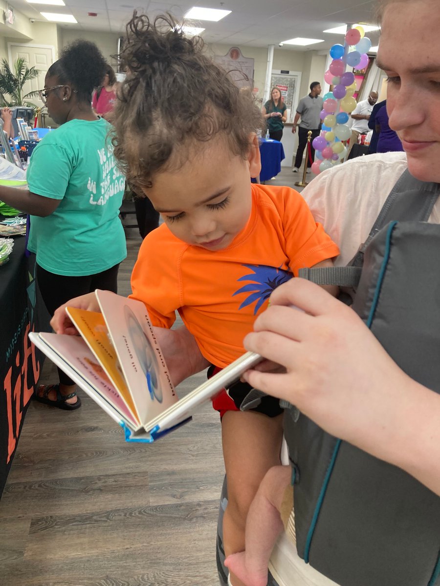 leecountyecc's tweet photo. We enjoyed meeting families at the Baby Shower for Dads this weekend! Thanks to the Northeast Mississippi Healthy Start Consortium for inviting us. https://t.co/KcjY9mQmVB