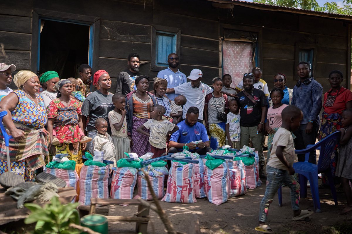 Focus Congo 𝕏 (@focuscongo_drc) on Twitter photo In Beni (DRC), we met families displaced by war, living in fear after repeated ADF attacks.
No school & no basic needs.
But still… they carry hope. We share food with them ! Lot of need so far…
Grateful to GiveBackCharity, <a href="/solidaritecongo/">Solidarité Congo</a> & all who walk this path with us ! In Beni (DRC), we met families displaced by war, living in fear after repeated ADF attacks.
No school & no basic needs.
But still… they carry hope. We share food with them ! Lot of need so far…
Grateful to GiveBackCharity, <a href="/solidaritecongo/">Solidarité Congo</a> & all who walk this path with us !