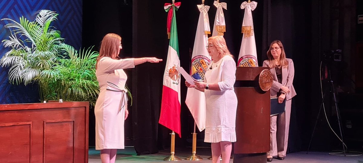 La #ANUIES felicita a la Dra. Dena María Jesús Camarena Gómez por su toma de protesta como Rectora de la <a href="/SoyUnison/">Soy Unison</a>  para el periodo 2025-2030. El Dr. <a href="/LGlzPlacencia/">Dr. Luis Armando González Placencia</a>, titular de la Asociación, estuvo presente en la ceremonia que tuvo lugar en la ciudad de Hermosillo.