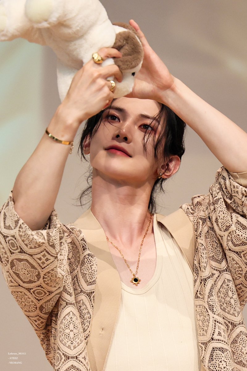 250613🧊

我看到神了

#에이티즈 #ATEEZ 
#YEOSANG #여상