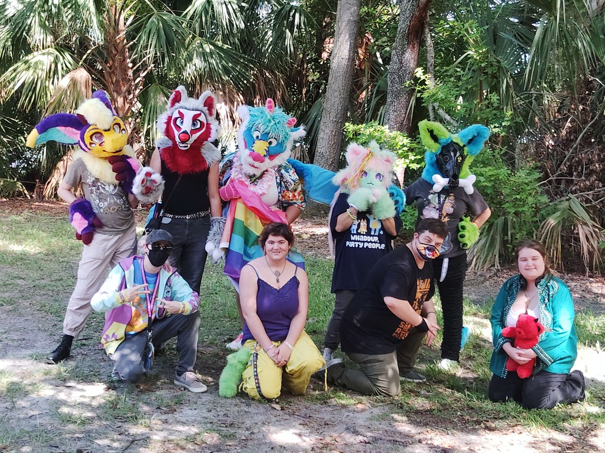 THANK YOU to everyone who came to the pride party potluck and to the strangers who gave us their support too!!!

#Lakelandfurs #Tampafurs #Orlandofurs #Floridafurmeet #Floridafurs #Sunfurs