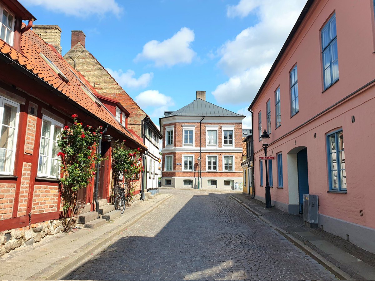 スウェーデンの小さな街、古都ルンド。

夏休みで学生がぐっと減り、街はゆったりとしたペースで動いていました。