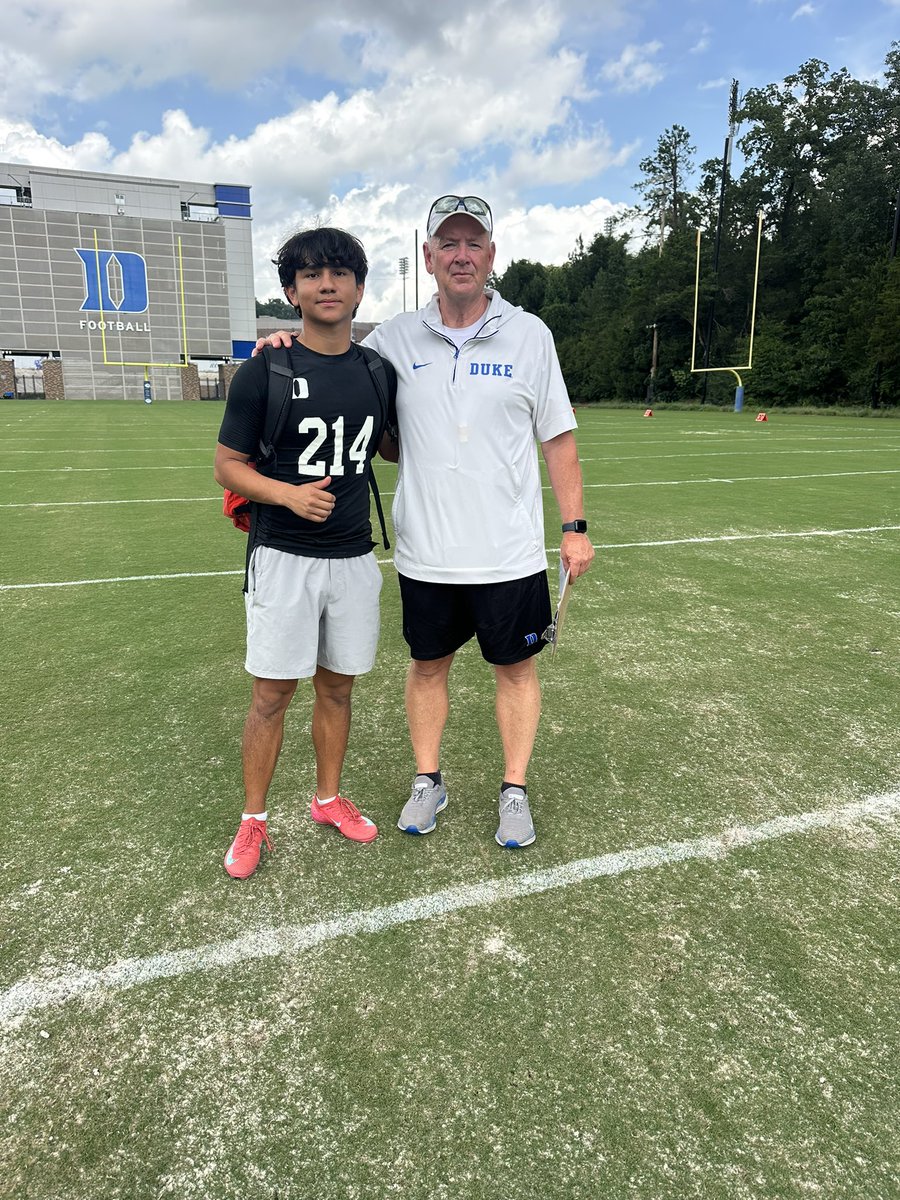 JaredPineda36's tweet image. Had a great day at @DukeFOOTBALL I went 8/10 on FG and qualified for finals on FG and Punt. Thank you @GinfanteMT And @CoachScottBoone for a great camp looking forward to being back in the fall!
Here’s a ball from 45