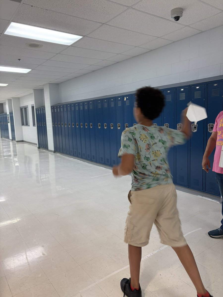 Bevill_FHN's tweet image. What a fantastic week at our Middle School Summer Programs. From hands-on activities to programming to robots and ending with Kona Ice, students are making memories while mastering new skills. #FHSDlearns