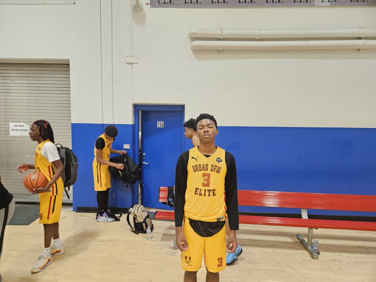 TaylorMade Pick 

Big E's Showtyme Classic 

Kordeldric Jefferson 6'2 G 2027 Texas Impact UAA/Crowley HS (Crowley, TX)

- Facilitating 
- Getting downhill 

Go to taylormadehoops.com to check out his Player Evaluation 

College Coaches 👀 

#Llbe #Llbm #TomorrowsStarsToday