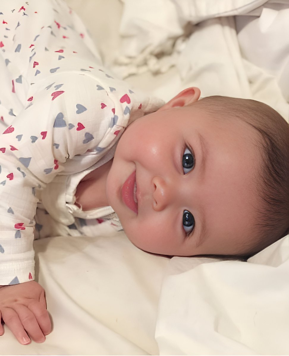 Baby's (@cuddleecute) on Twitter photo 