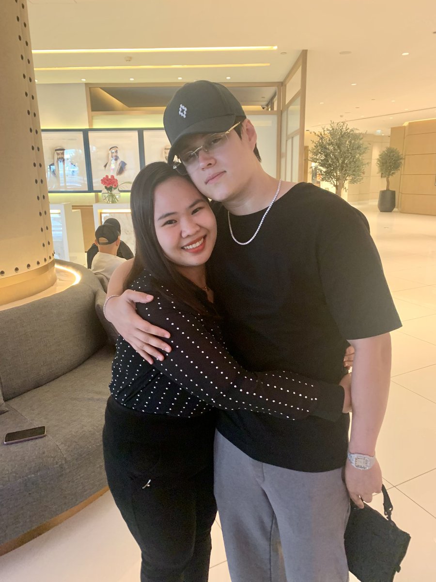 olynlardi13's tweet photo. Fangirling revived. #EnriqueGil #Dubai

Thank you Quen I miss you! 
Safe travel ✈️❤️ https://t.co/GcpQuyl4bw