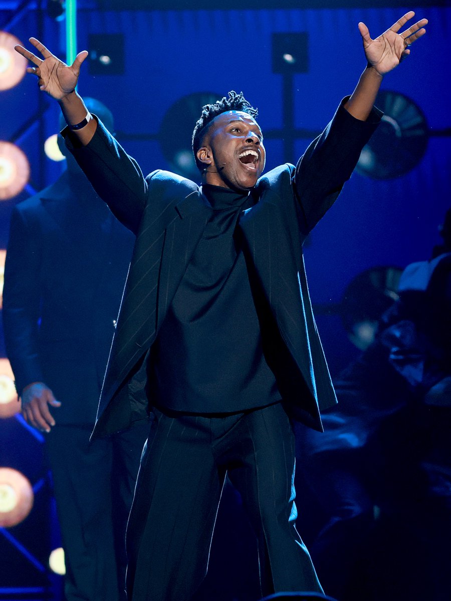 So exciting to see Carnegie Mellon alumni Renée Elise Goldsberry and Leslie Odom, Jr. reprise their Tony Award winning roles as Angelica Schuyler and Aaron Burr in <a href="/HamiltonMusical/">Hamilton</a> during the 10th anniversary performance at  <a href="/TheTonyAwards/">The Tony Awards</a>!

📸 Getty 

#TartanProud | #Hamilten
