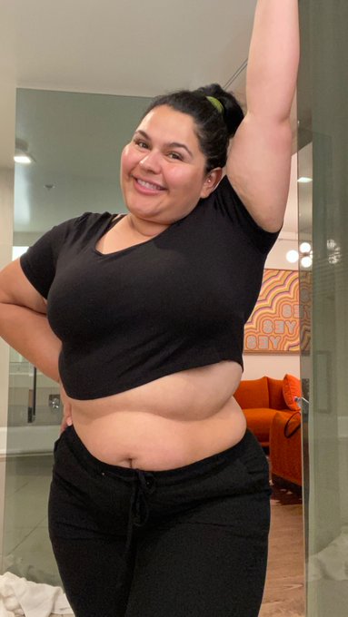 Watch OnlyKarlaLane's leaked NSFW photo on TwXstars