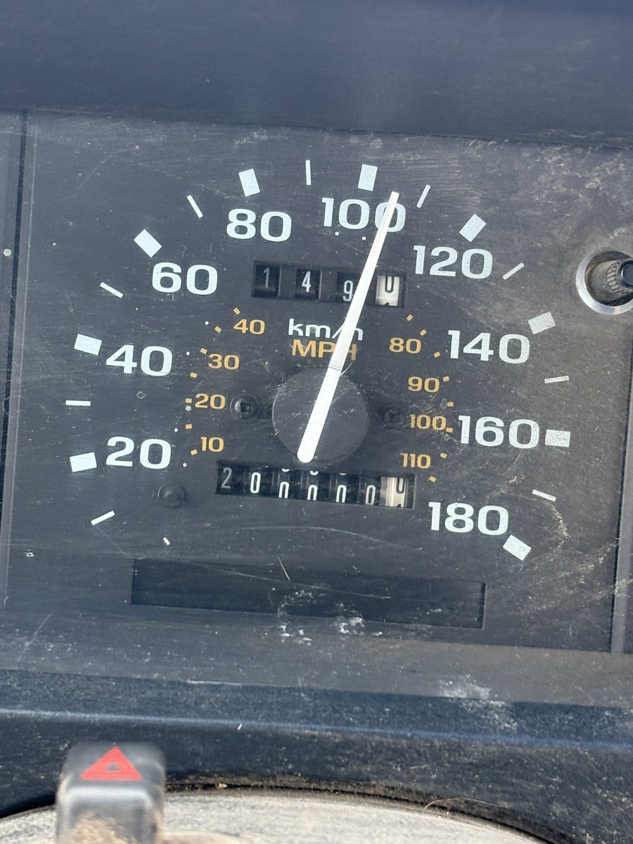 crazyrancher13's tweet image. My 1991 Ranger just crossed 200000 km
