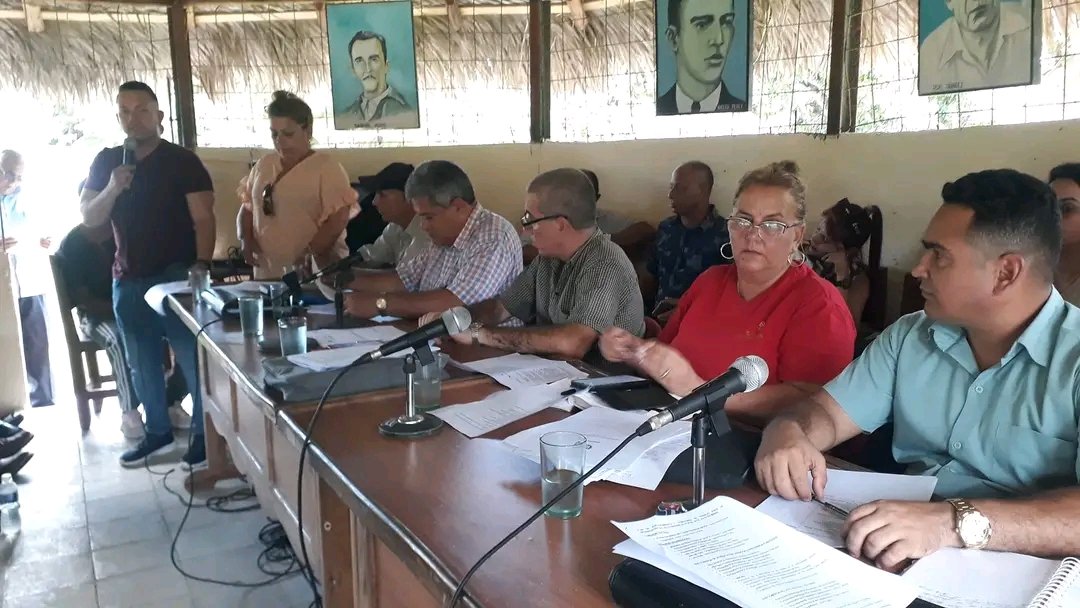 Infórmate aquí 🇨🇺
#PorCamagüeyTodo 
#MinasProtagonistaDeSuDesarrollo 
👉🏾Minas sede del 26 de julio en la provincia de #Camagüey👌
📣📣Chequeo de las actividades por del 26 julio en #minas.
#ElTrabajoNoSeDetiene #SiPorCuba
#ConLaFuerzaDeLaUnidad #CubaVencerá ♥️🇨🇺