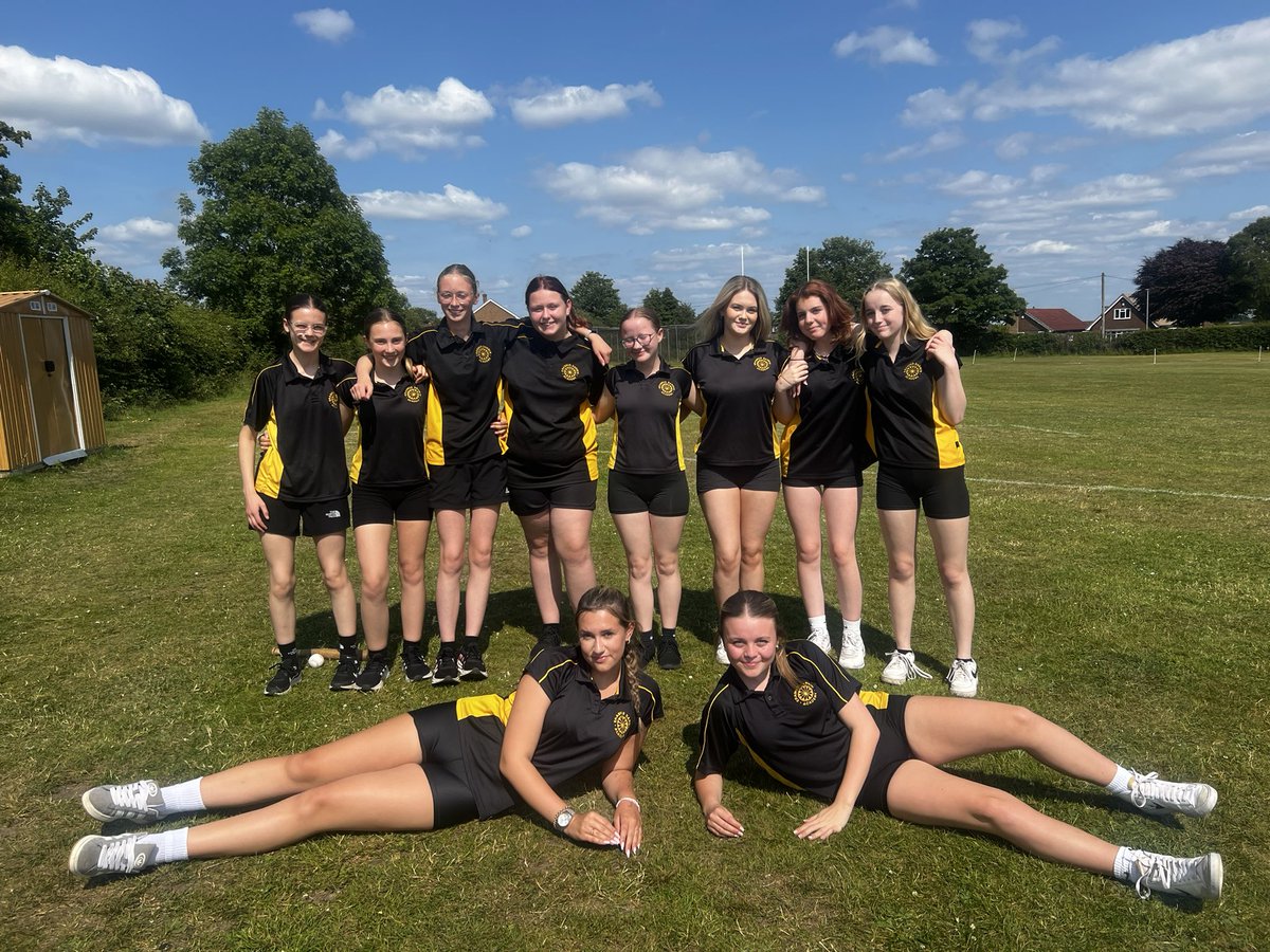 Well done to our amazing Y9 rounders team, who came 4th in this evening’s district competition! It was a delight to see your sportsmanship, teamwork and smiles out in full force tonight! 

#PassionPridePerform🏆