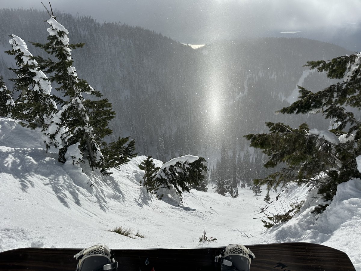 so crazy that everyone i know who takes a disgusting amount of risk also snowboards