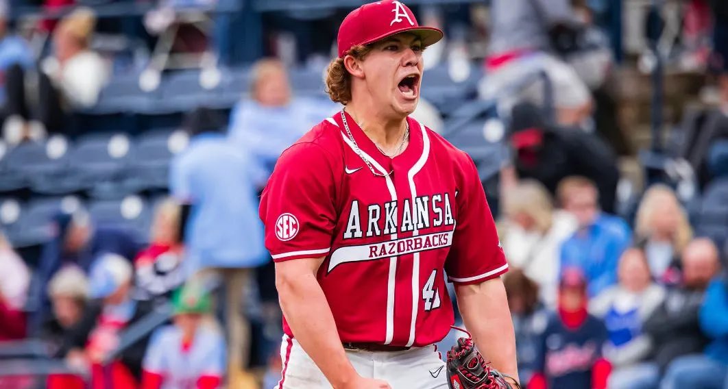 19 STRIKEOUTS

0 HITS

THIRD NO HITTER IN CWS HISTORY

MOST STRIKEOUTS IN PROGRAM HISTORY

HISTORY

GAGE MF WOOD