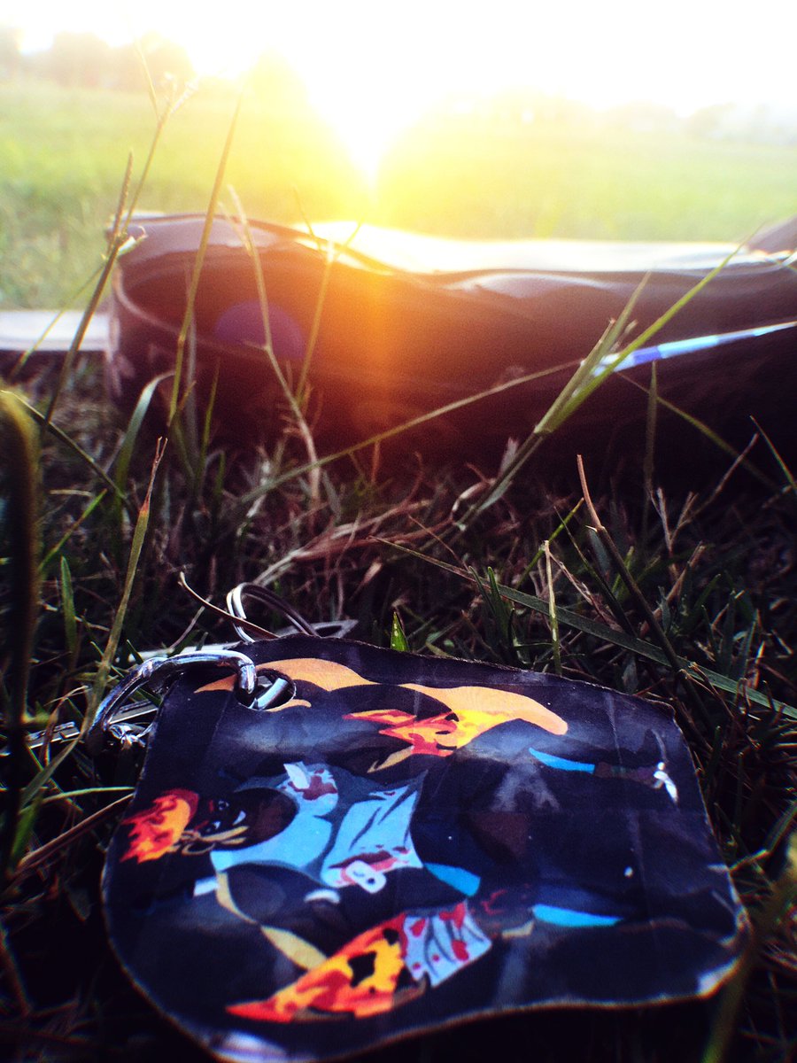 GameWithMarcky's tweet photo. Ma #artworks Gon take me #places ah ain ever seen 🔥🔥🔥 https://t.co/vsBrm7kBsk
