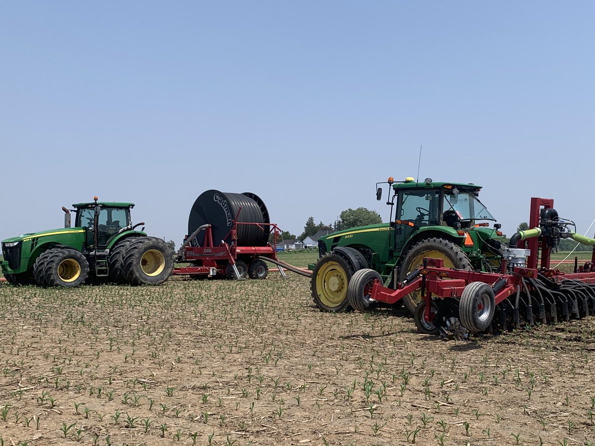 CadmanPower's tweet image. Thank you to everyone who joined us for our CMA Demo! 💩
It was a great week in the field learning about the benefits of side-dressing manure in row crops, improving soil health, boosting nutrient efficiency, & maximizing yields.
Send us a msg to learn more. #manuremanagement