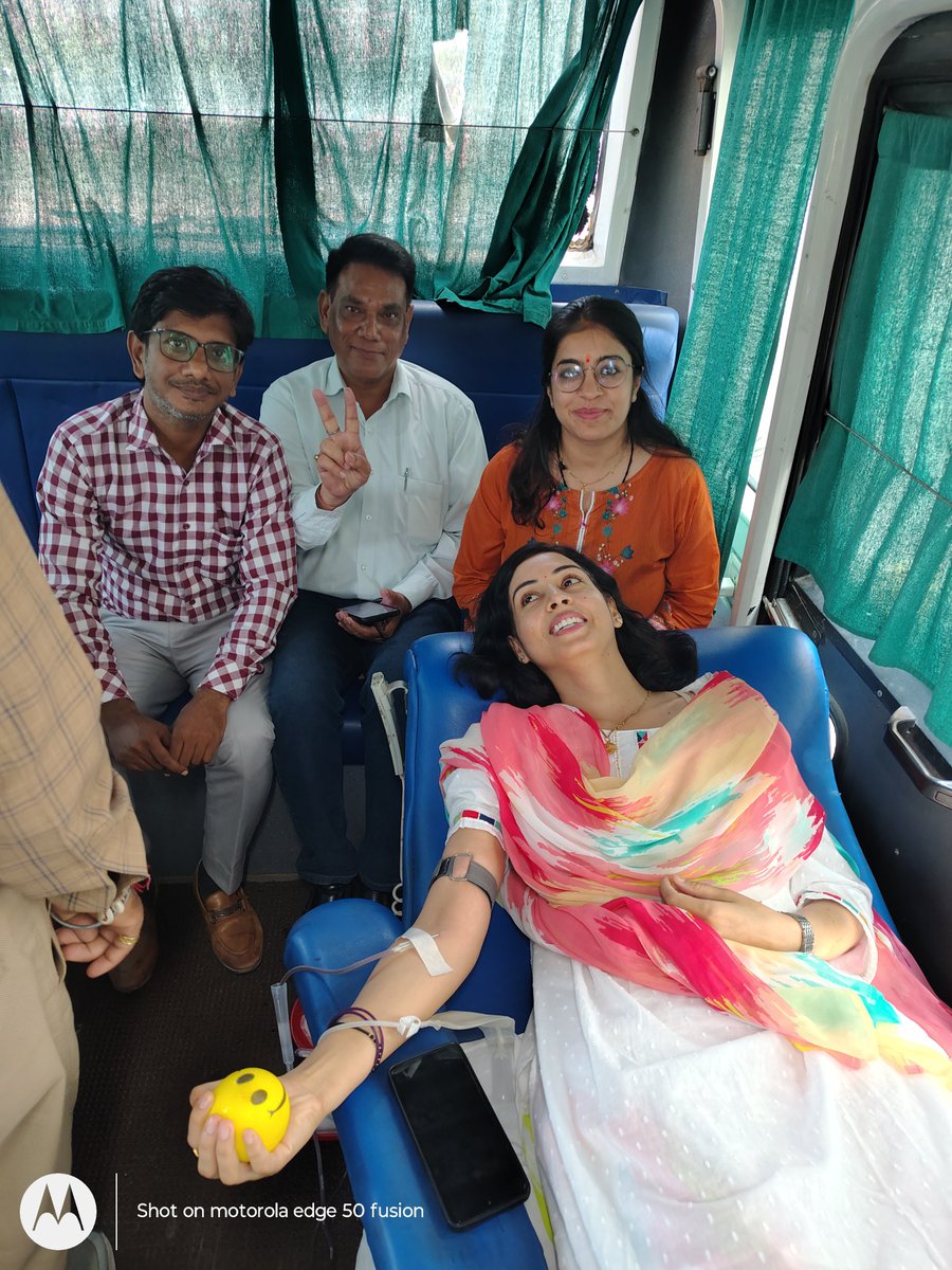 TcTanwar's tweet photo. A Blood Donation Camp was organized by the Salt Commissionerate on 16.06.2015 at Lavan Bhawan, Jaipur.
#WorldBloodDonorDay2025
#GiveBloodGiveHope 
#togetherwesavelives
@DPIITGoI https://t.co/qo0RB2nDKj