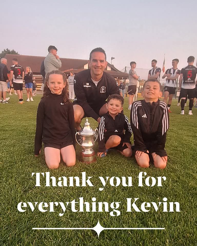✴️ CLUB ANNOUNCEMENT ✴️
A remarkable job by a remarkable man.
After 10 years, arriving in 2014 as a player coach-  Kevin Murray will step down as senior manager after a dream spell in charge.
Thank you for everything Kevin, its not good bye, but see you soon .
Once a magpie 🙌