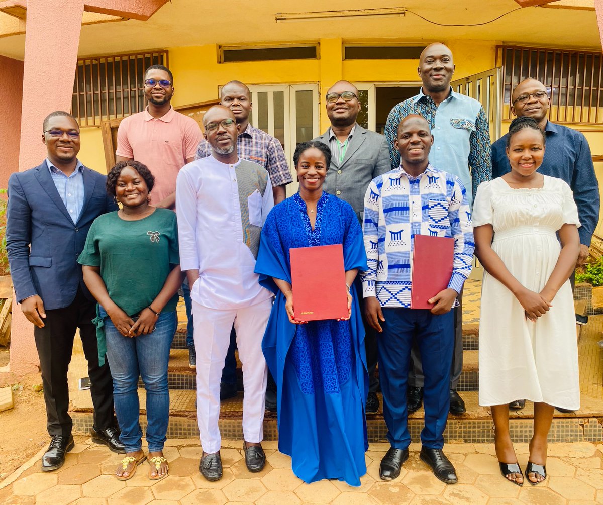 🤝 IPA Afrique de l’Ouest Francophone a signé un nouveau protocole d’accord avec le CEDRES (Université Thomas Sankara) pour renforcer la recherche locale et l’impact des politiques publiques au Burkina Faso.
Ce partenariat s’inscrit dans le cadre de l’Initiative de Collaboration