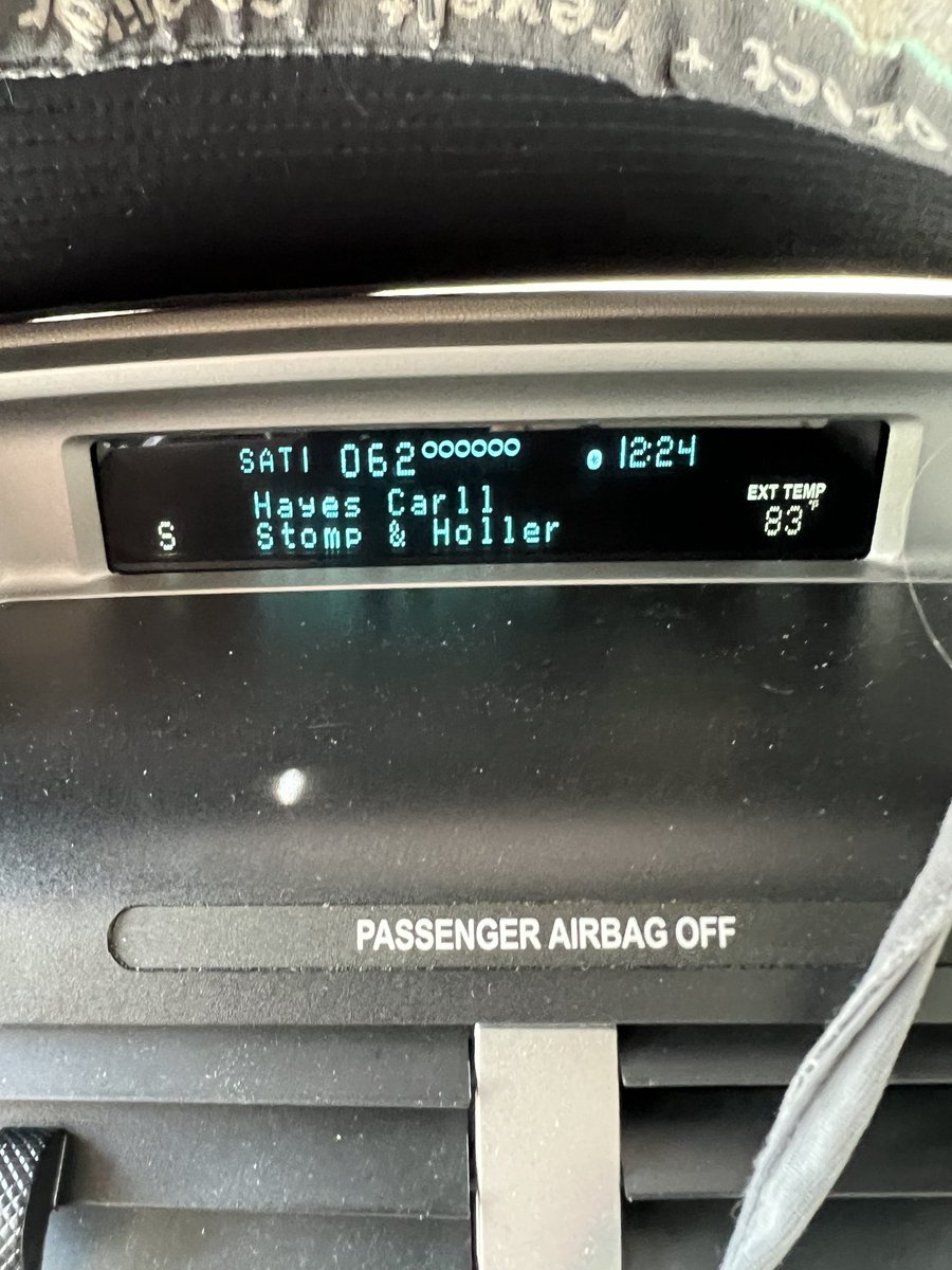 jackfromacworth's tweet image. ⁦@hayescarll⁩ on ⁦@Elizabeth_Cook⁩ #ApronStrings #62 satellite 📡 radio. Yeehah! 🎼🤠