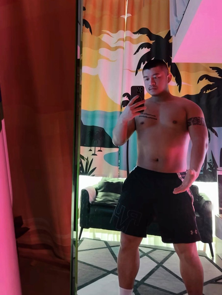 攻本武 tweet media