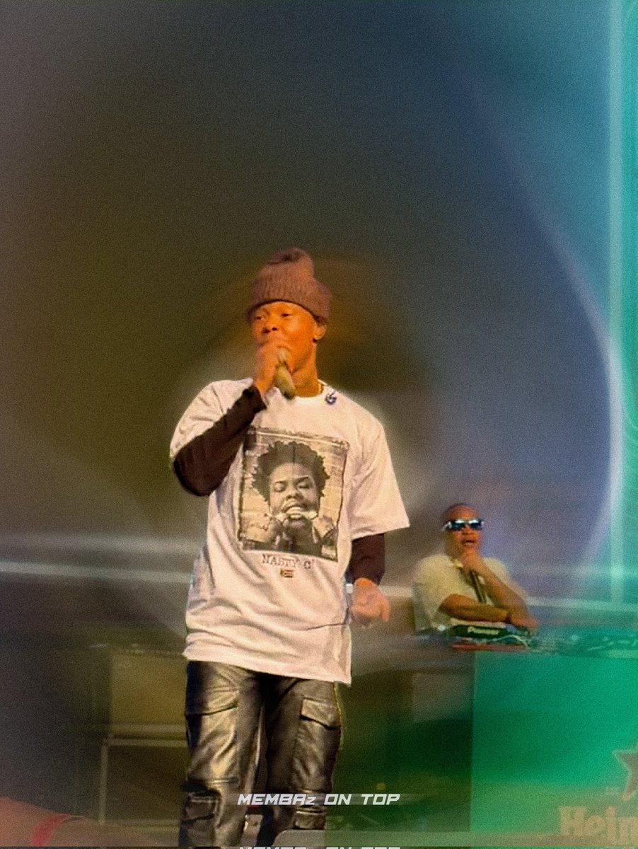 favoritecousinx's tweet photo. But then performing rest of the show  in a tee I designed is a legend 🔥🙂‍↕️ https://t.co/tucEqd3mir
