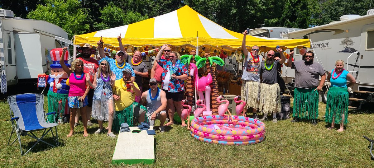 Lernerville's tweet photo. Welcome to Firecracker 100 Week! Our Firecracker Fest officially opens today and our campground is now open! Opening night campground party is tonight at 8 pm with live music and food! Firecracker tickets are still available here ⬇️⬇️
https://t.co/MgfKZasIVD https://t.co/eJdHnfT0d8