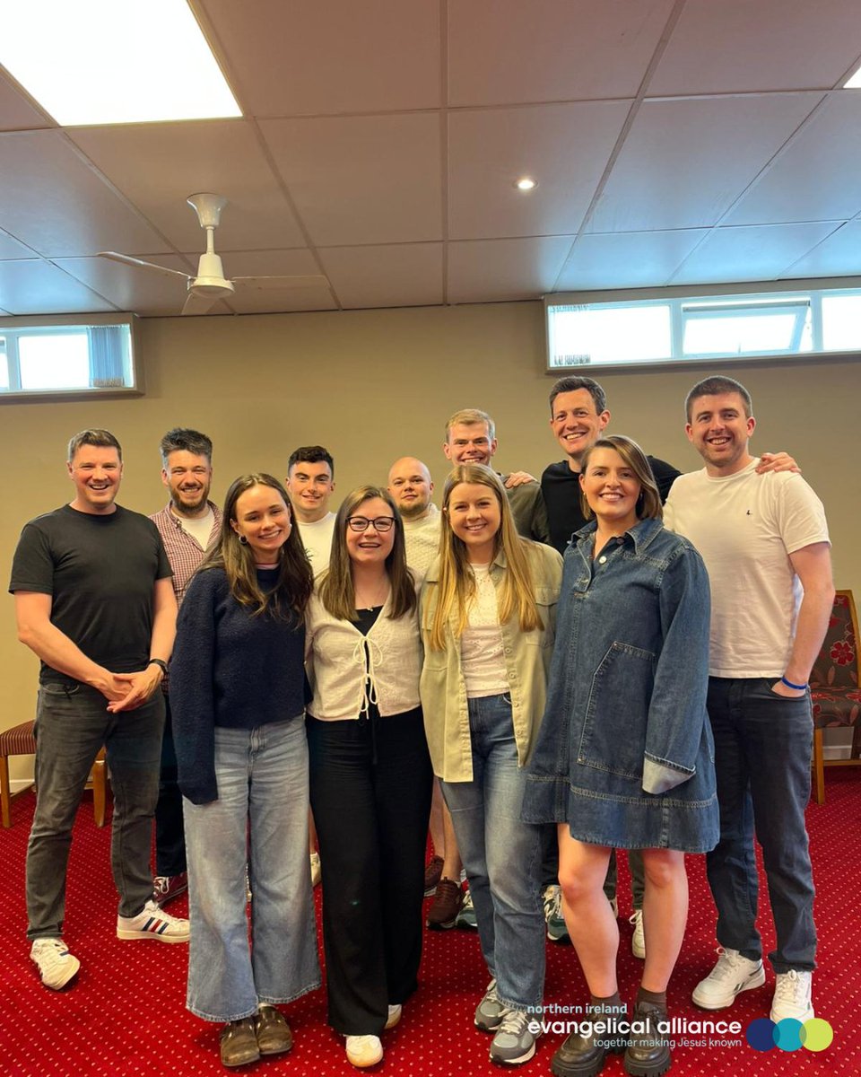 Saturday afternoon marked the end of the Public Leader programme 2024/25!

Applications for the Public Leader programme 2025/26 close in two weeks (end of June) – don't miss out! ⌛

eauk.org/what-we-do/ini…