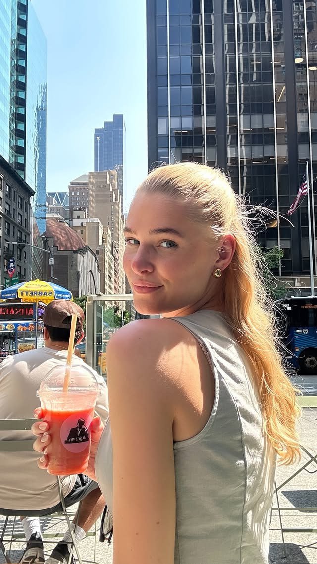 Hey patriots! Drop a ‘Hey 👋’ if you still believe in freedom and good vibes ❤️🇺🇸   

#MAGA #Trump #IFBAP