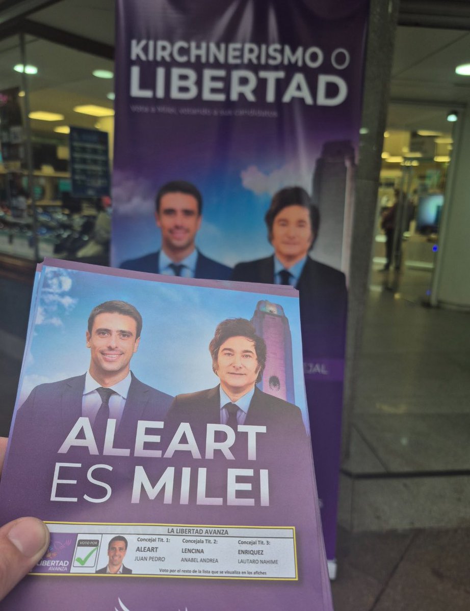 Hace tan solo 2 años, Monteverde, comunista confeso, estuvo a 2 puntos de ser Intendente de Rosario. Su actual campaña es una estrategia para volver a pelear la intendencia en el 2027. Tienen idea lo que sería Rosario con un comunista a la cabeza? Están dispuestos a vivir en un