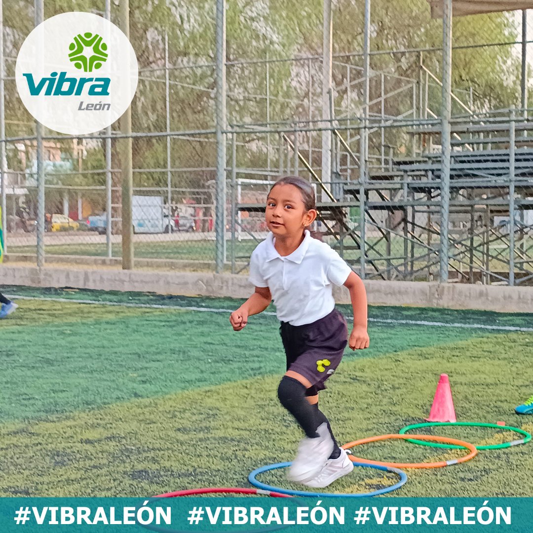 vibraleon's tweet photo. En #VibraLeón comenzamos con #Solidaridad en nuestros corazones.

#VibraConNosotros, #VibraConValores

#FutbolParaElDesarrollo #Valores #FutbolIncluyente  
#DeporteFormativo #Soccer
#Deporte https://t.co/BneNiss7aX