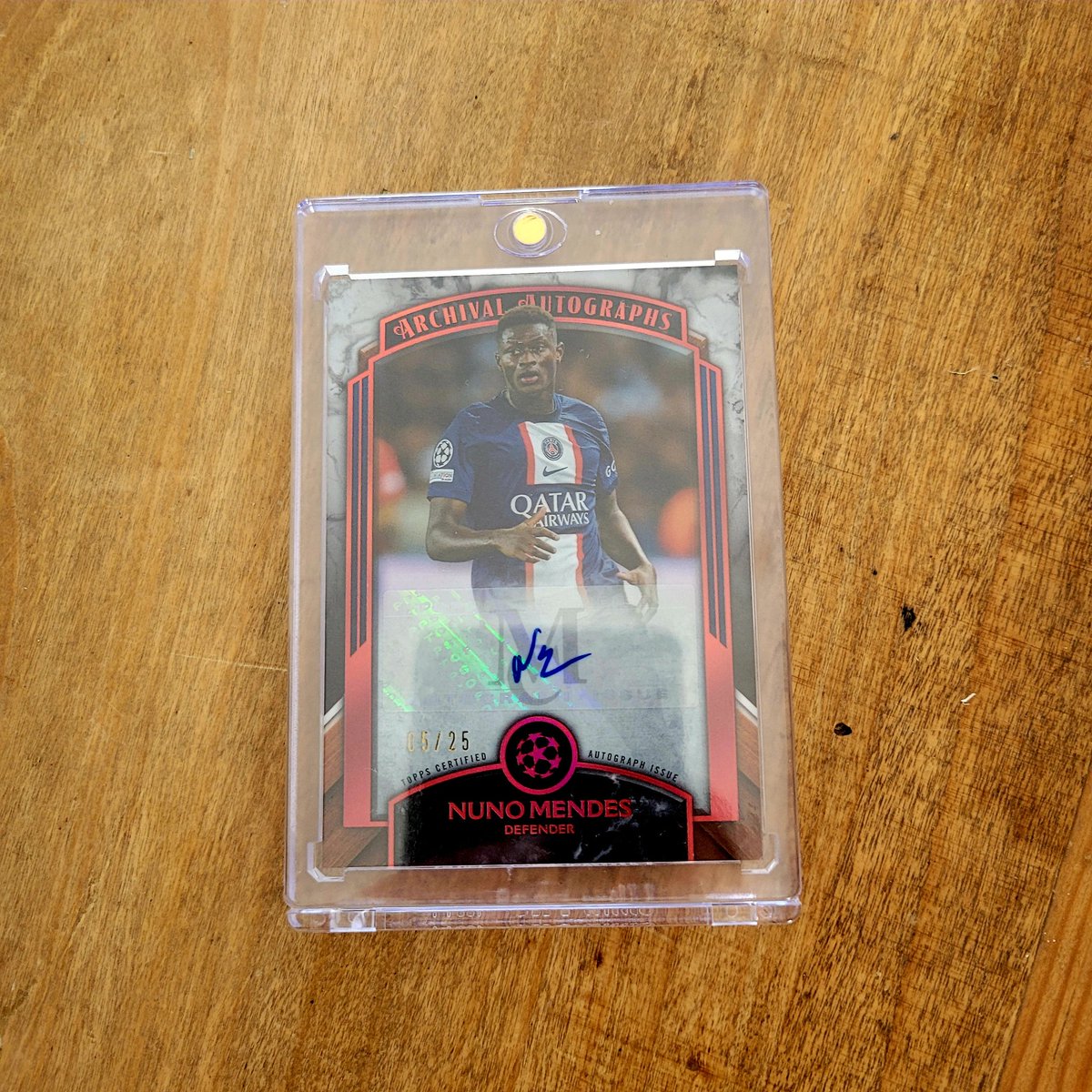 Il faut toujours regarder le café des cartes!!!!
Merci <a href="/jeanbagate/">Gate Jb</a> et <a href="/addict_cards/">CardsAddict</a>