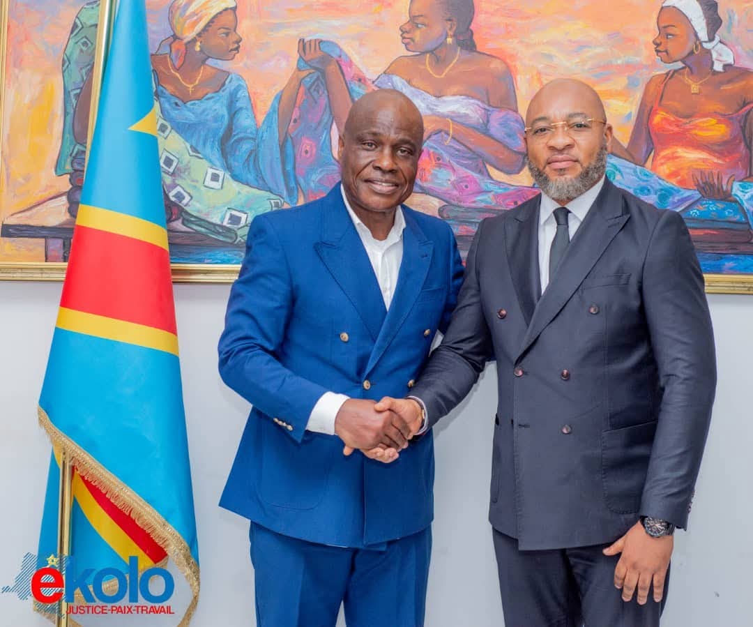GramicLEGRAND (@gramicn) on Twitter photo 🛑 Cohésion nationale : Martin Fayulu reçoit Chris Mukendi, Président du Parti politique "EKOLO"
<a href="/MartinFayulu/">Martin Fayulu</a> <a href="/coalitionlamuka/">Coalition Lamuka</a> <a href="/ECiDeRDC/">ECiDé RDC</a> <a href="/ChrisMukendi/">Chris Mukendi</a> <a href="/Presidence_RDC/">Présidence RDC 🇨🇩</a> <a href="/fatshi13/">Félix A. Tshisekedi</a> <a href="/TinaSalama2/">Tina Salama</a> <a href="/kolongele/">Professeur Dr. Desiré-Cashmir Kolongele Eberande</a> 🛑 Cohésion nationale : Martin Fayulu reçoit Chris Mukendi, Président du Parti politique "EKOLO"
<a href="/MartinFayulu/">Martin Fayulu</a> <a href="/coalitionlamuka/">Coalition Lamuka</a> <a href="/ECiDeRDC/">ECiDé RDC</a> <a href="/ChrisMukendi/">Chris Mukendi</a> <a href="/Presidence_RDC/">Présidence RDC 🇨🇩</a> <a href="/fatshi13/">Félix A. Tshisekedi</a> <a href="/TinaSalama2/">Tina Salama</a> <a href="/kolongele/">Professeur Dr. Desiré-Cashmir Kolongele Eberande</a>