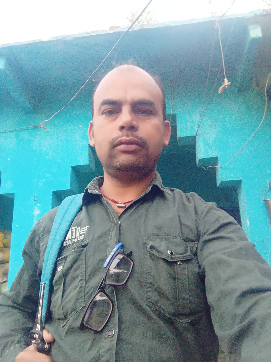 RajaTapshi's tweet photo. Hello good night from india all friends https://t.co/hV6AIsOel9