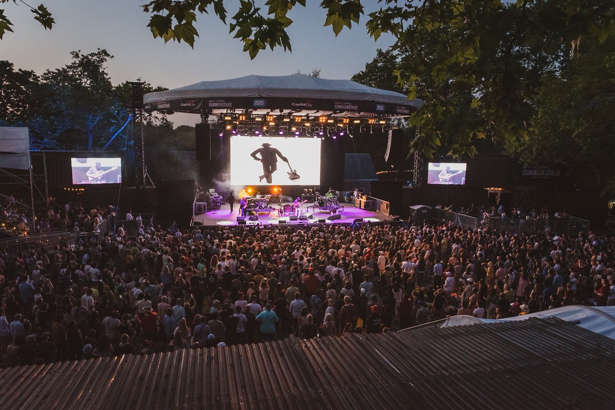 Did you know that June is New York Music Month? Celebrate all month long at #SummerStage and shows across all five boroughs. Visit nymusicmonth.nyc/around-the-cit… to see what’s going on around the city!