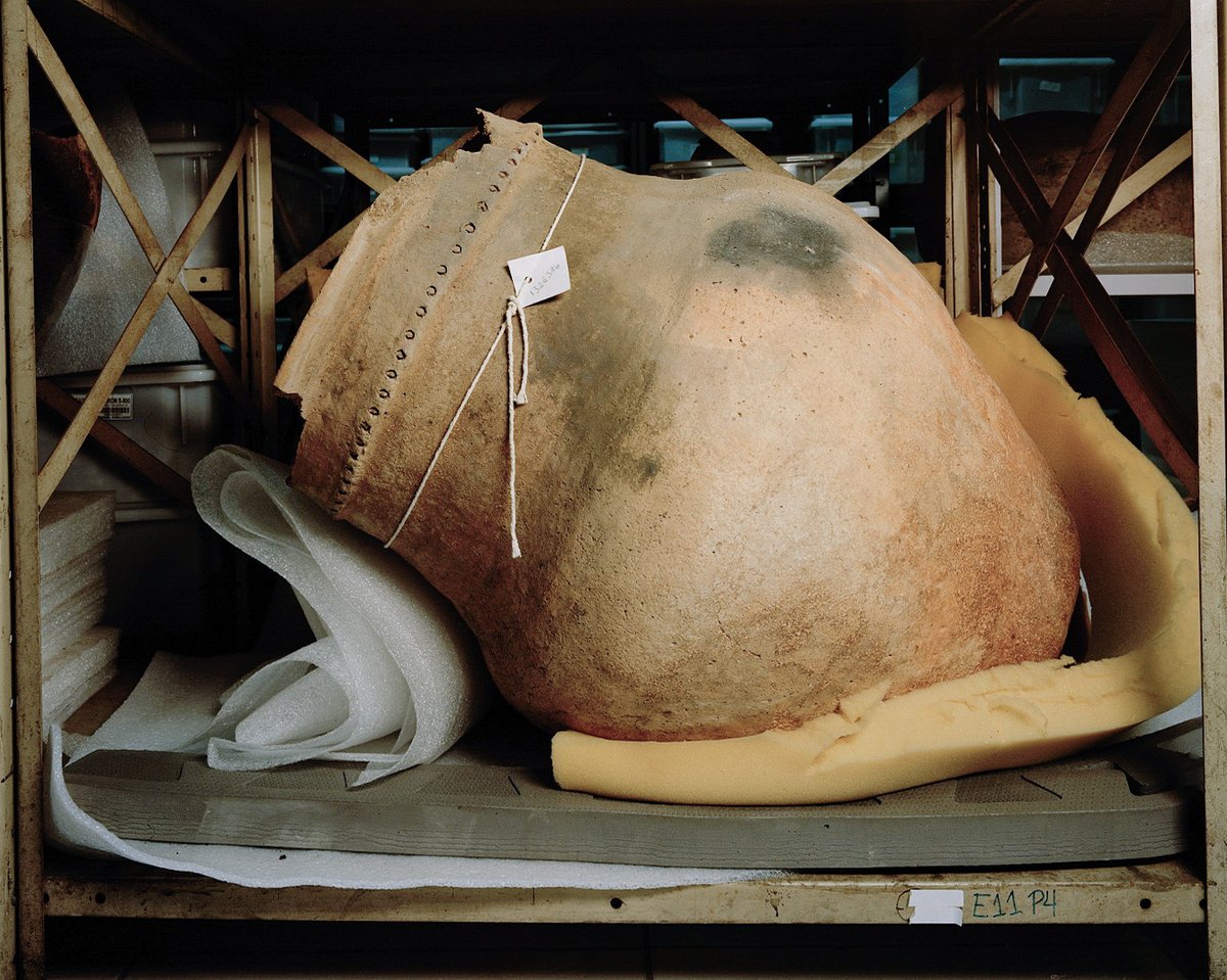 [Elles x Paris Photo – Livia Melzi]

🎥 Tomorrow: watch an exclusive interview with Livia Melzi

Through documentation and artistic creation, she aims to reconstruct an archive and re-establish a dialogue between the objects and the museum.

#Parisphotofair #EllesxParisPhoto