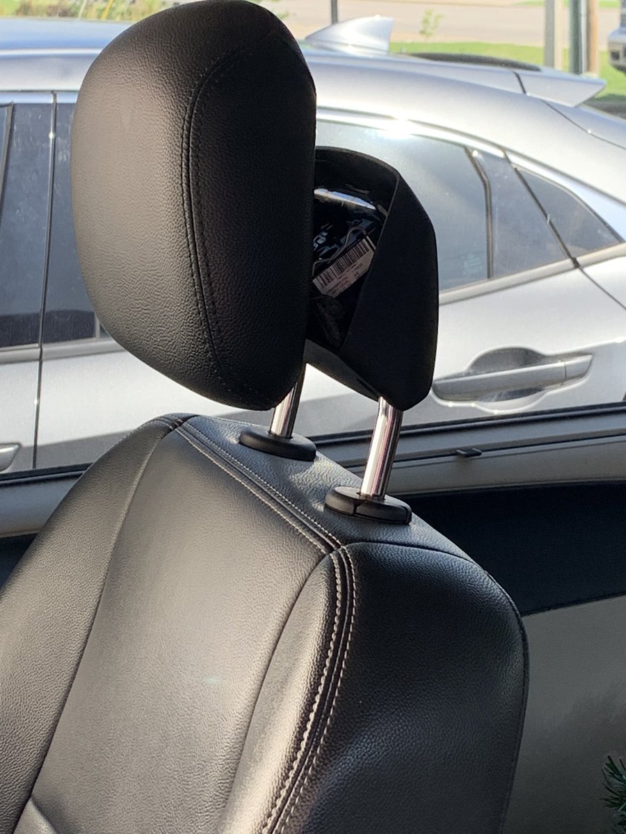 liveaslight's tweet photo. @Chrysler  popped out headrests 2013 T&amp;C https://t.co/OThpm6ZqbG
