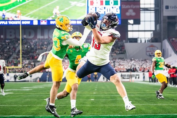 ChristianTHans2's tweet image. Thank you @Coach_Ladutko for the offer to play @LibertyFootball! I am grateful to be given the opportunity to continue what @BentleyHanshaw started! @willykorn. @NolanNielsen2 @cavemanfootball @Andy_Pham1 @KyleMorgan_XOS @BlairAngulo @BrandonHuffman @Day1toD1