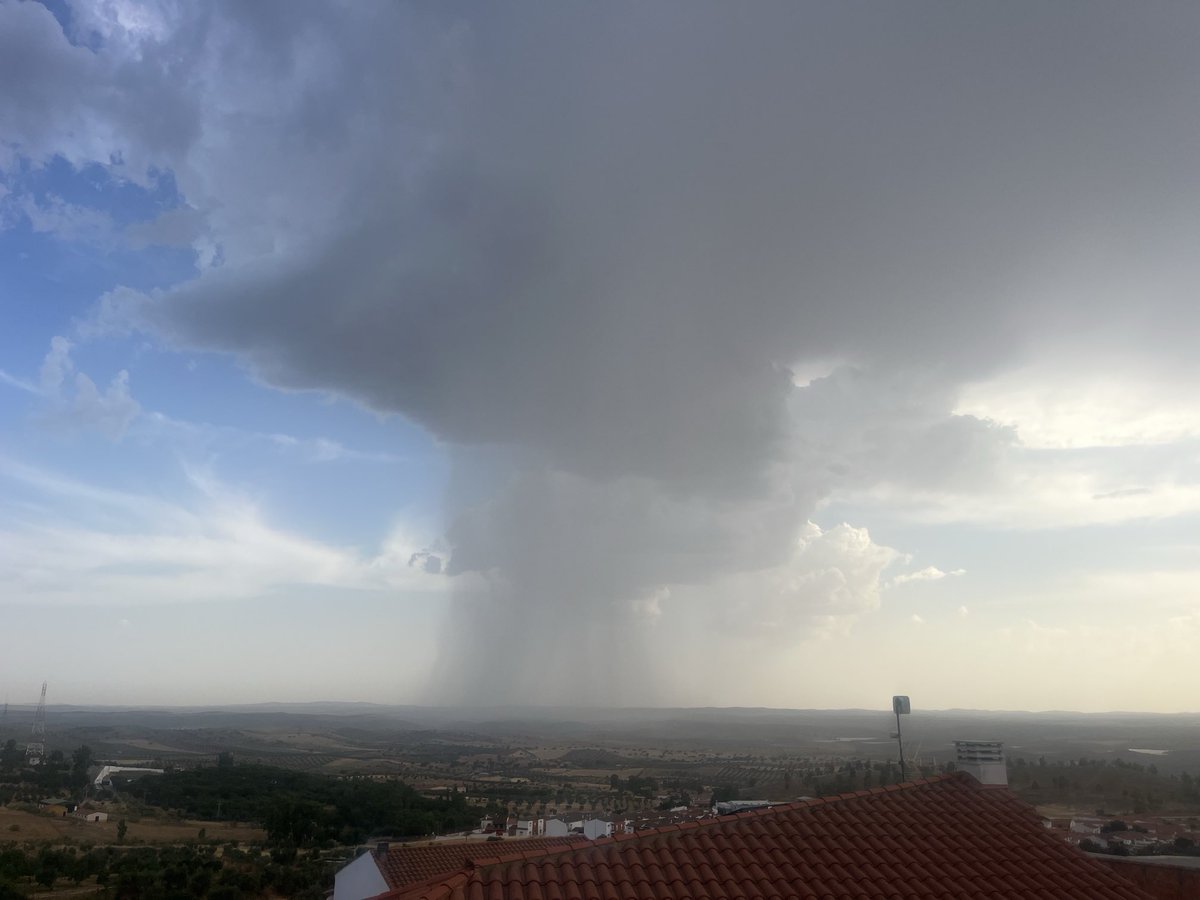 Ma Teresa Expósito C (@castan_tere) on Twitter photo La tarde por #Hornachos ⚡️ #tiempoextremadura <a href="/AEMET_Ext/">AEMET Extremadura</a> <a href="/davidlopezrey/">David López-Rey</a> <a href="/carlos_benito/">Carlos Benito</a> La tarde por #Hornachos ⚡️ #tiempoextremadura <a href="/AEMET_Ext/">AEMET Extremadura</a> <a href="/davidlopezrey/">David López-Rey</a> <a href="/carlos_benito/">Carlos Benito</a>